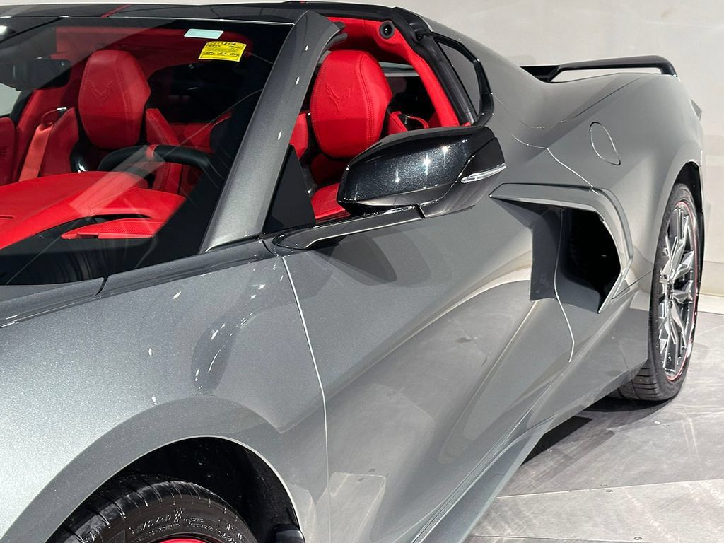 Used 2024 Chevrolet Corvette Stingray Premium Cpe w/ Z51 Performance Package RWD image 28