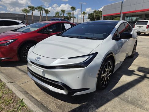 Used 2024 Toyota Prius Prime Premium w/ Advanced Technology Package FWD image 3