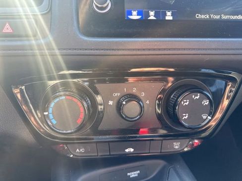 Used 2022 Honda HR-V Sport image 27