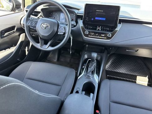 Used 2025 Toyota Corolla LE FWD image 14