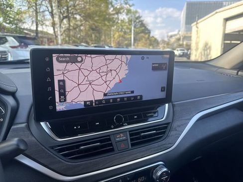 Used 2025 Nissan Altima 2.5 SL image 21