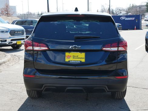 Used 2024 Chevrolet Equinox LS w/ LS Convenience Package image 6