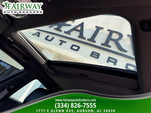 Used 2022 Dodge Charger Scat Pack w/ Plus Group RWD image 26