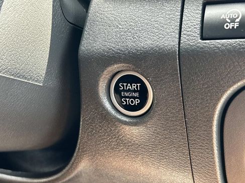 Used 2025 Nissan Frontier SV w/ SV Convenience Package RWD image 38