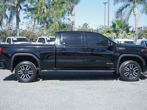 Used 2022 GMC Sierra 1500 AT4 w/ AT4 Preferred Package AWD/4WD image 12