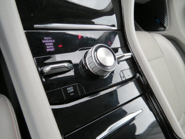 Used 2023 Jeep Grand Cherokee Overland w/ Adv Protech Group III AWD/4WD image 20