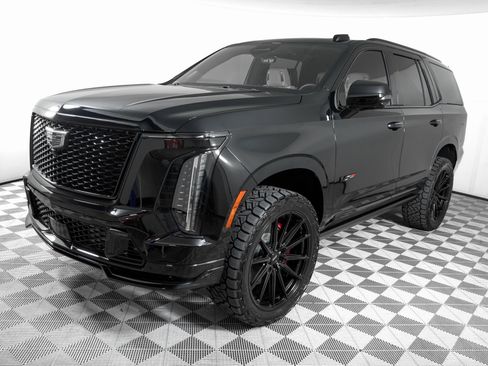 Used 2026 Cadillac Escalade V image 9