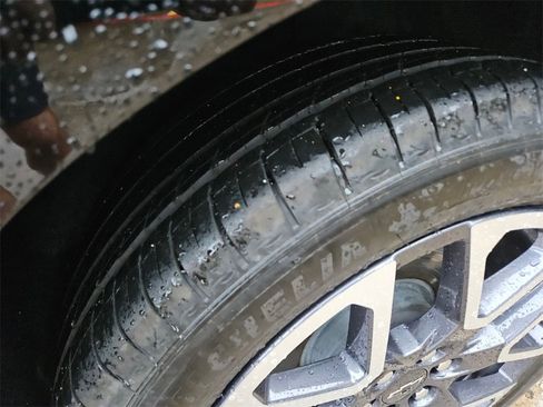 Used 2025 Chevrolet Blazer RS image 28