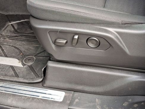 New 2025 Chevrolet Silverado 1500 LT w/ Convenience Package II image 20