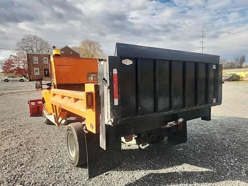 Used 2005 Ford F350 4x4 Regular Cab DRW Super Duty image 3