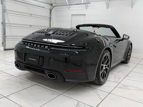 Certified 2026 Porsche 911 Carrera 4S AWD/4WD image 15