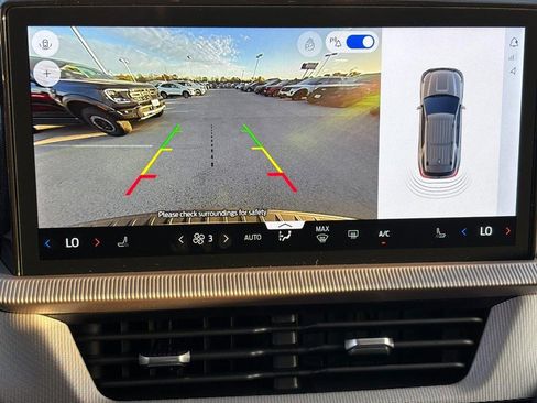 New 2026 Ford Explorer Active image 17