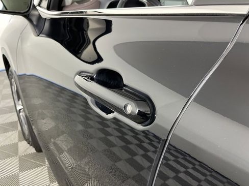 Used 2022 Toyota Highlander XLE image 13