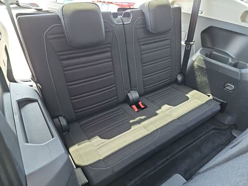 Used 2023 Volkswagen Tiguan S FWD image 12