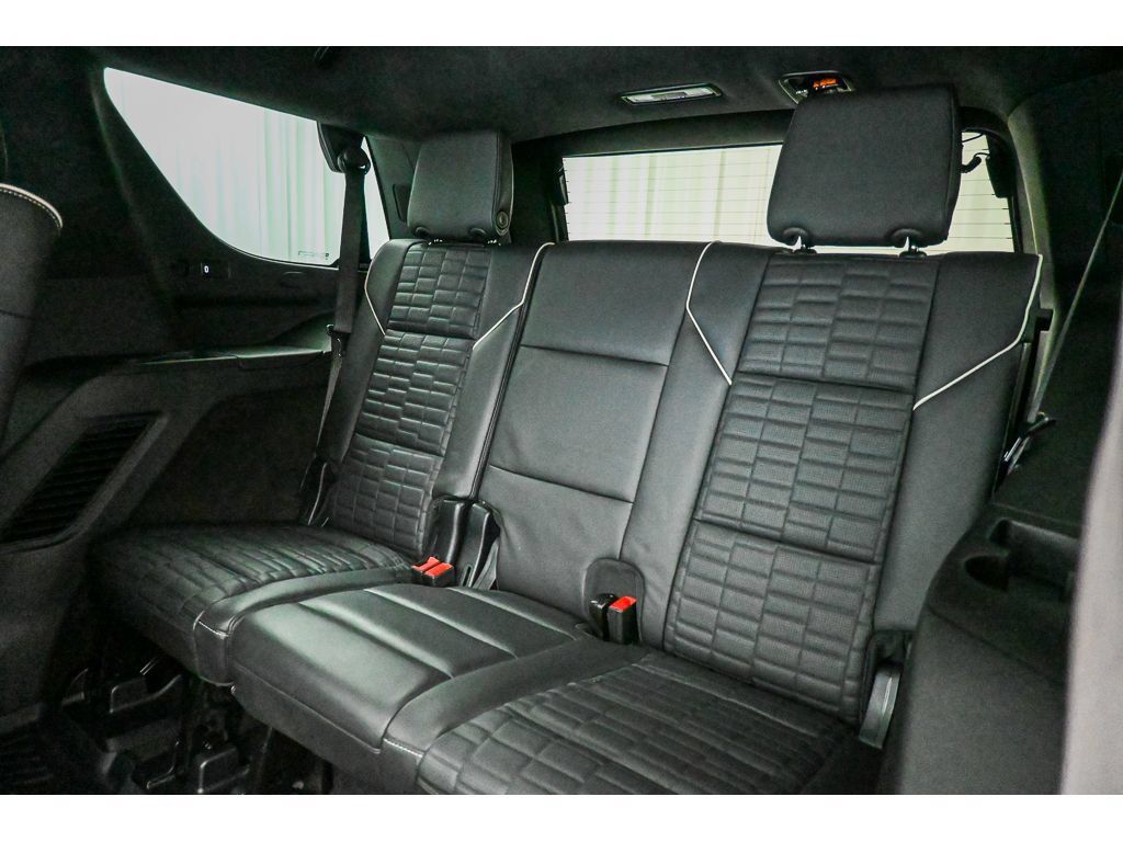 Certified 2024 Cadillac Escalade Sport Platinum w/ LPO, ONYX Package AWD/4WD image 24