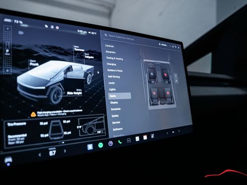 Used 2024 Tesla Cybertruck Cyberbeast AWD/4WD image 65