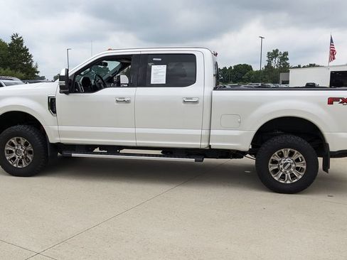 Used 2017 Ford F250 Lariat w/ Lariat Ultimate Package AWD/4WD image 6