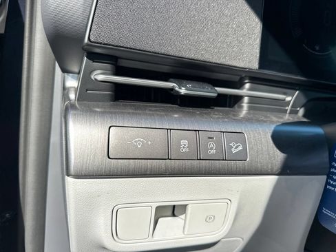 Used 2026 Hyundai Kona SE AWD/4WD image 19