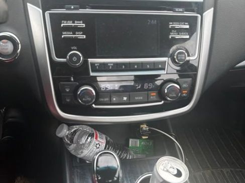 Used 2018 Nissan Altima 2.5 SL FWD image 8