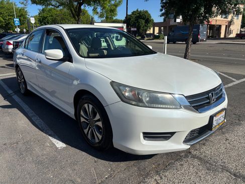 Used 2013 Honda Accord LX image 3
