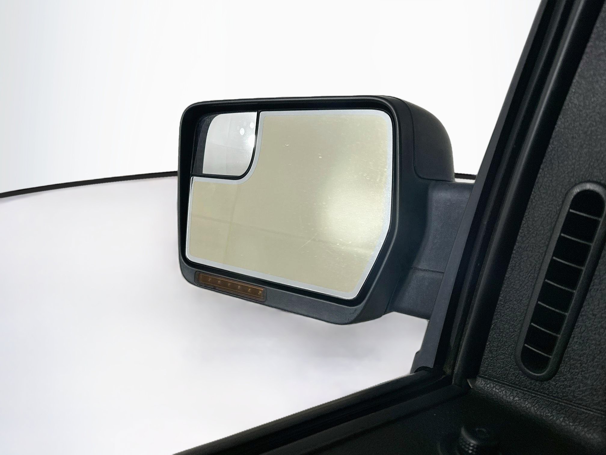 Used 2012 Ford F150 XLT w/ XLT Chrome Pkg RWD image 16