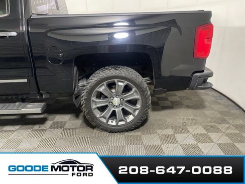 Used 2018 Chevrolet Silverado 1500 High Country AWD/4WD image 5