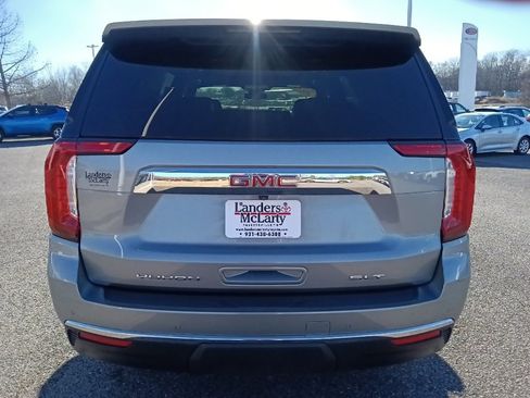 Used 2023 GMC Yukon SLT image 4