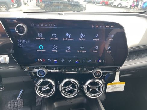New 2024 Chevrolet Blazer EV LT image 25