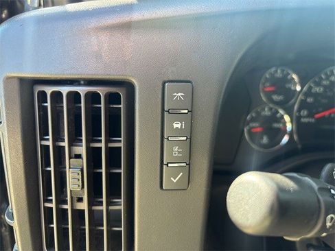 Used 2024 Chevrolet Express 3500 LT w/ LT Preferred Equipment Group image 15
