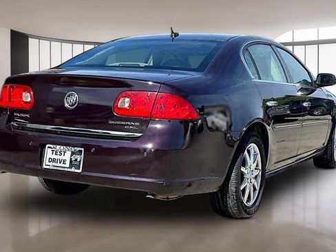 Used 2008 Buick Lucerne CXL w/ Driver Confidence Package FWD image 2