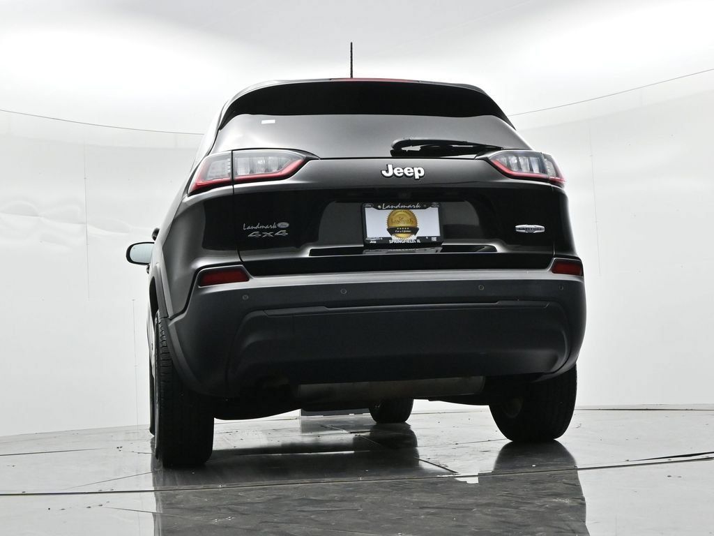 Used 2019 Jeep Cherokee Latitude Plus w/ Cold Weather Group AWD/4WD image 20