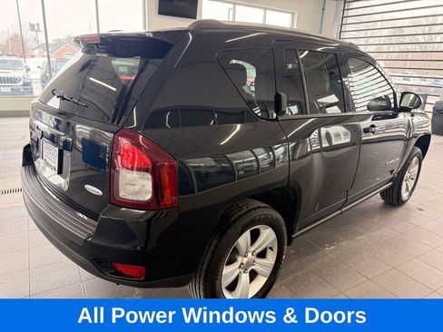 Used 2015 Jeep Compass Latitude image 6
