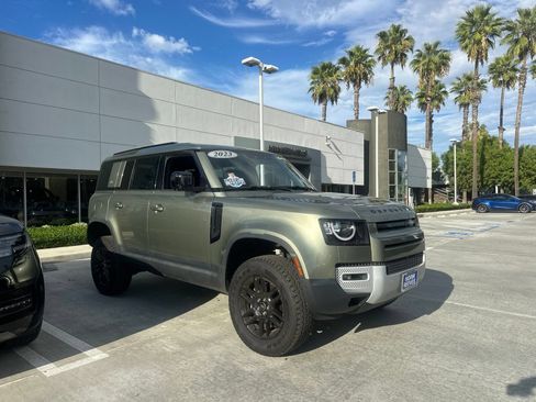 Used 2023 Land Rover Defender 110 S AWD/4WD image 2