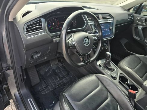 Used 2019 Volkswagen Tiguan SEL Premium AWD/4WD image 25