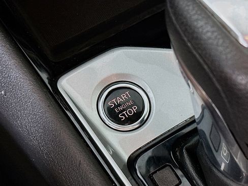 Used 2024 Nissan Altima 2.5 SV FWD image 19