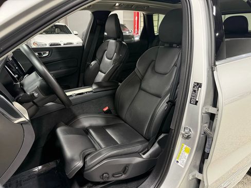 Used 2018 Volvo XC60 T8 Inscription w/ Luxury Seat Package image 15