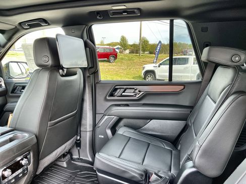 New 2026 GMC Yukon Denali w/ Denali Reserve Package AWD/4WD image 60
