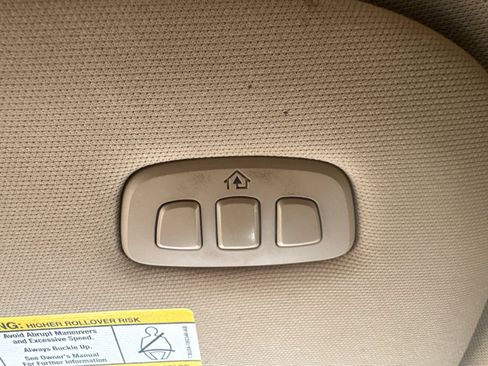 Used 2019 Ford F150 Lariat w/ Equipment Group 502A Luxury AWD/4WD image 18
