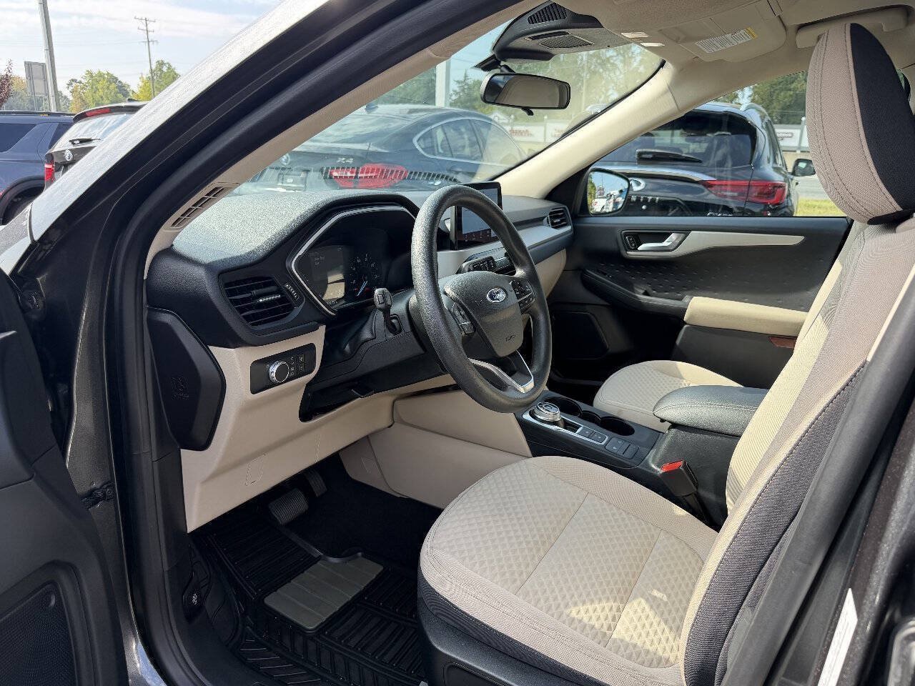 Used 2020 Ford Escape SE FWD image 7
