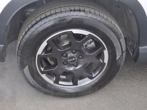 Certified 2025 Honda Pilot EX-L image 9