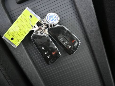 Used 2022 Volkswagen ID.4 Pro S image 11