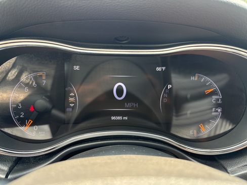 Used 2018 Jeep Grand Cherokee Limited w/ Luxury Group II AWD/4WD image 26