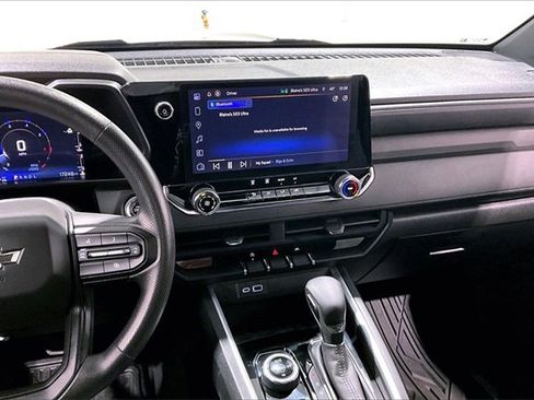 Used 2023 Chevrolet Colorado Trail Boss w/ Technology Package image 10