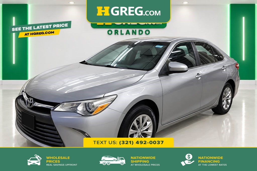 Used 2017 Toyota Camry LE FWD image 1