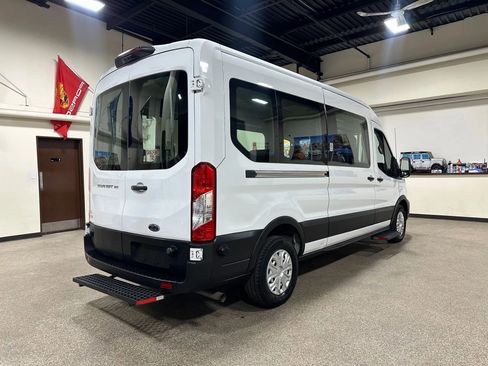 Used 2020 Ford Transit 150 Medium Roof image 5