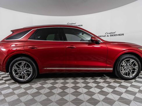 Used 2023 Genesis GV70 2.5T w/ Select Package image 3