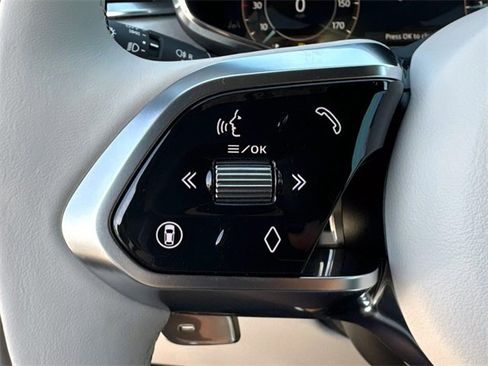 New 2025 Jaguar F-PACE R-Dynamic S image 27