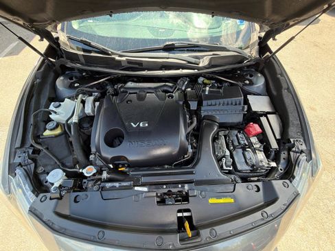 Used 2018 Nissan Maxima 3.5 SL FWD image 25