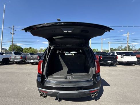 Used 2022 GMC Yukon Denali AWD/4WD image 16