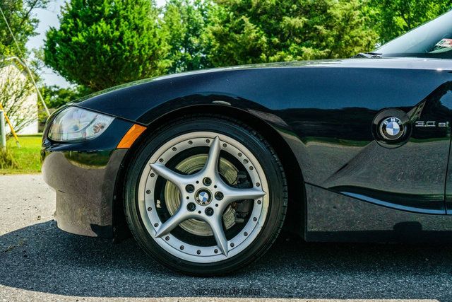 Used 2008 BMW Z4 3.0si RWD image 4